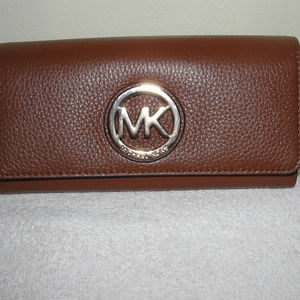 NWT/brand new brown wallet by Michael kors